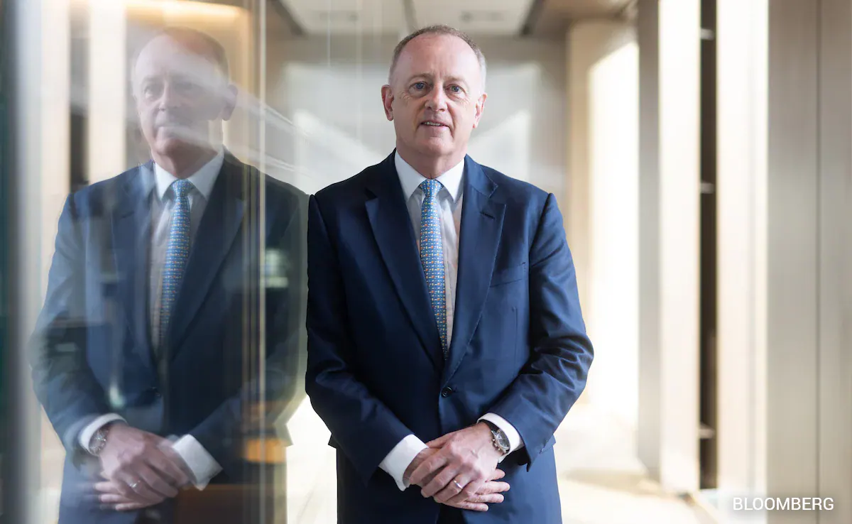 Ex-Lloyd’s CEO Loses ₹150 Crore Job After Affair Allegations