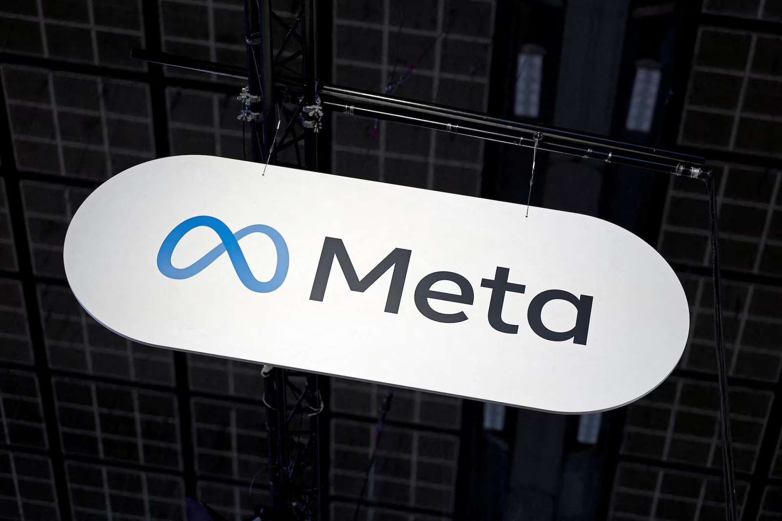 Meta Plans Smartwatch Debut in 2026