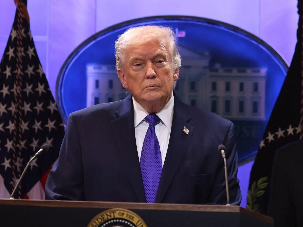 Trump Moves to Ban Anthropic from Federal Use