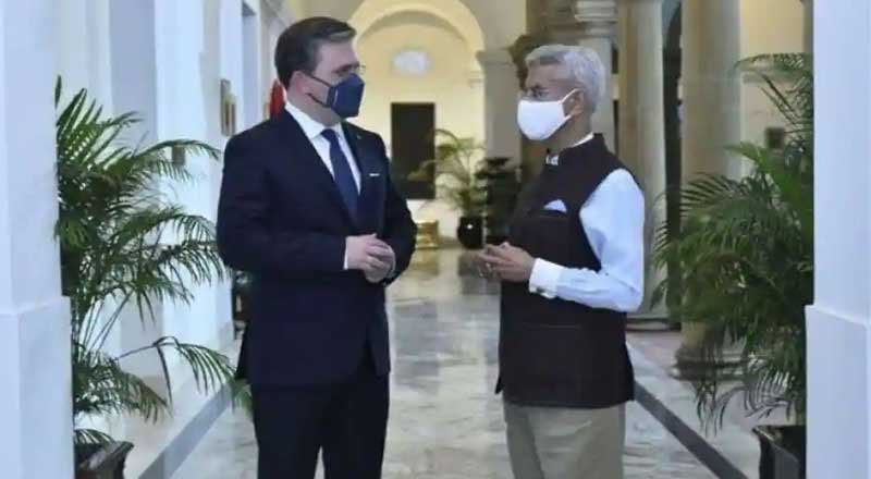 Indian External Affairs Minister meets with Serbian Foreign Minister