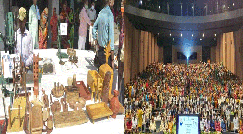 Khadi exhibition and Khadi Kareegar Sammelan inaugurated in Varanasi to strengthen artisans and traditional arts